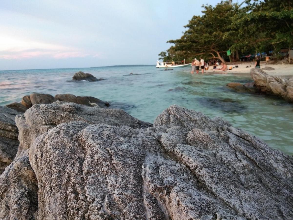 Latansa Inn Karimunjawa Exterior photo